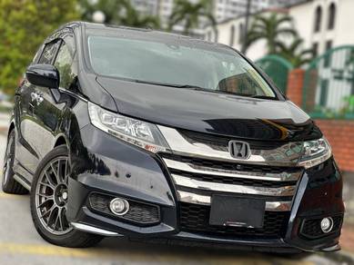 Honda Odyssey ABSOLUTE X in Serdang, KUL