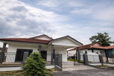 Bungalow House For Sale in Kluang,JHR