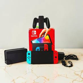 Nintendo Switch OLED Full Set (Neon Red & Blue)