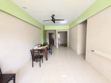 Condominium For Sale in Putra Intan Kondominium