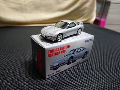 1/64 Tomica Limited Vintage Mazda RX-7 Type R RX7