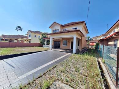 Bungalow House For Sale in Sikamat,NSN