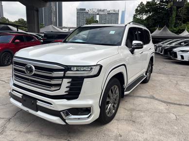 Toyota Land Cruiser ZX in Cheras, KUL