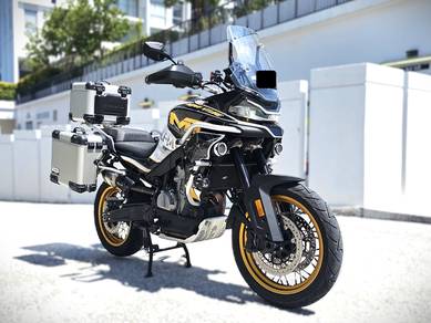 CFMOTO 800MT