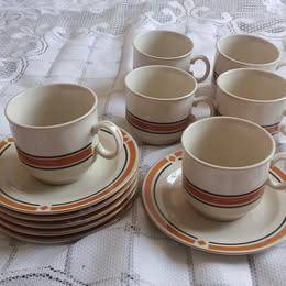 Vintage tea cup set