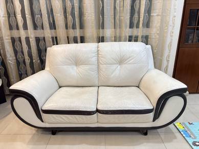 Rozel 1+2+3 Genuine Leather Sofa Set (Ori RM12k)