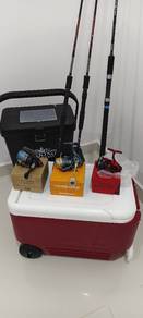 reel daiwa bossna abugarcia igloo box 