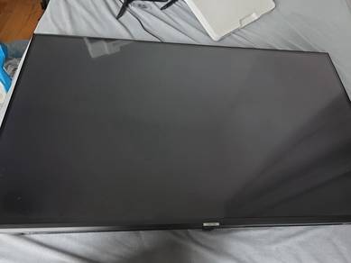 Samsung 50-inch 4K Smart TV — Faulty, For Repair o