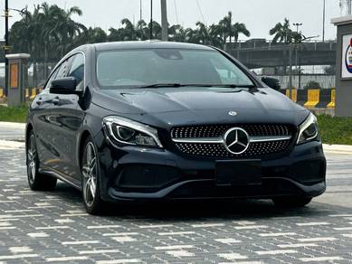 Mercedes Benz CLA180 180 SHOOTING BRAKE AMG STYLE in Johor Bahru, JHR
