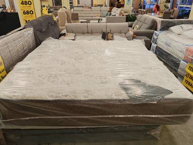 tilam King slumberland display lama