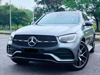 Mercedes Benz GLC300 300 4MATIC AMG LINE in Sungai Besi, KUL