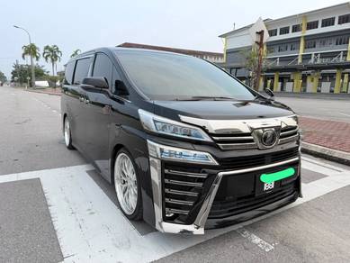 Toyota Vellfire ZG in Bandar Saujana Putra, SGR