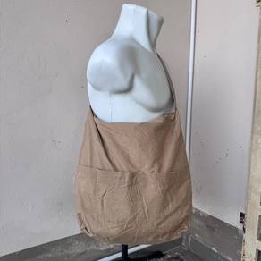 Plantation brown canvas hobo bag