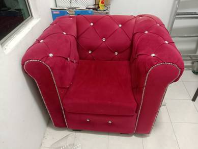 Second hand sofa with good condition