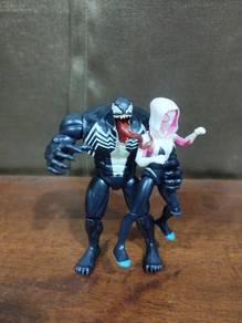 Marvel Venom and Spidey Gwen