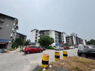 Apartment For Sale in Flat Taman Molek