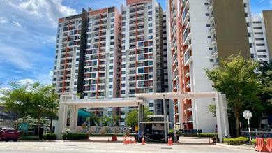 Condominium For Sale in Ameera Residence