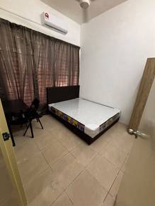Room in Bandar Bukit Tinggi, SGR