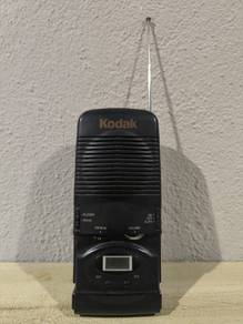 vintage Kodak AM/FM pocket clock radio 