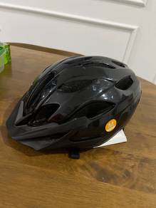 Topi basikal Decathlon