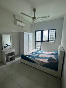 Service Residence For Rent in Majestic Maxim