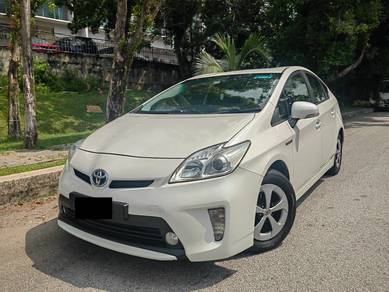 Toyota Prius LUXURY (HYBRID) in Seri Kembangan, SGR