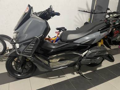 Yamaha NMAX