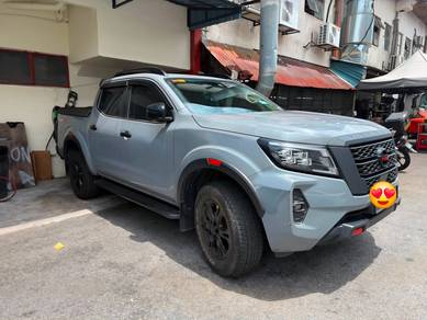 Nissan Navara PRO-4X in Damansara Perdana, SGR