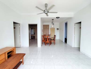 Condominium For Sale in Kesidang Mas Condominium