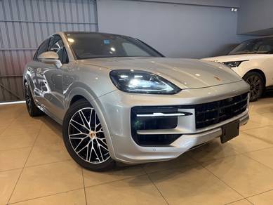 Porsche Cayenne BASE in Petaling Jaya, SGR