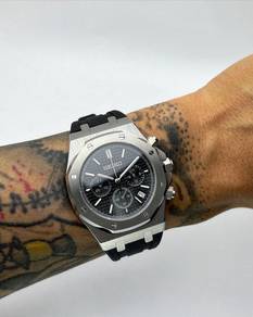 Custom Seiko Mod 42mm Black Quartz Chronograph