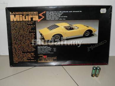 Lamborghini Miura P-400S scale model kit