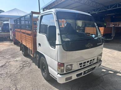 HICOM MTB145 1Ton 13Feet Wooden Kargo 2010