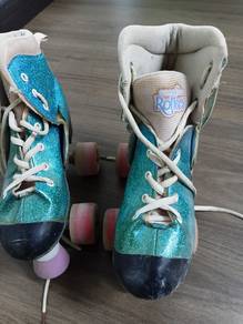 Skates