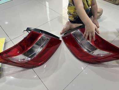 Lampu Kereta Bezza Original