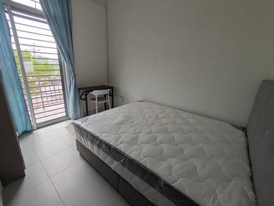 Room in Gelang Patah, JHR