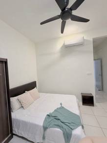 Condominium For Rent in Platinum OUG Residence