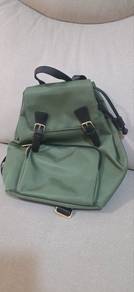 2nd hand Ladies Bagpack