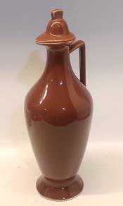 Vintage Brown Jar
酱釉瓶
