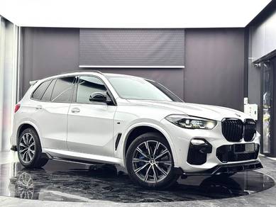 BMW X5 xDRIVE45e M SPORT in Others, KUL