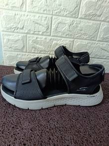 Uk9 Skechers GoWalk Sandal