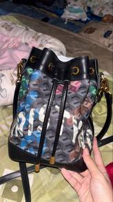 Bag Bucket Cristy Ng