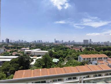 Condominium For Sale in Shineville Park