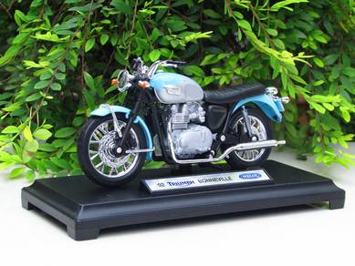 Welly 1-18 Triumph Bonneville T100 Blue Motorcycle