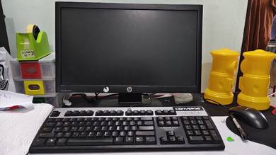 HP Compaq 8300 MT Desktop PC with Monitor