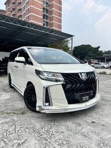 Toyota Alphard in Sungai Besi, KUL