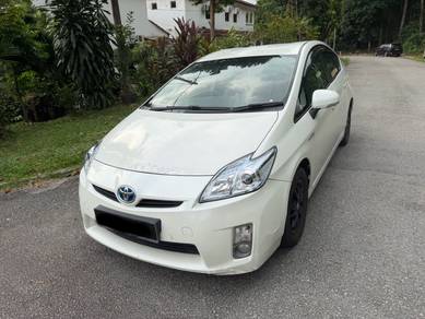 Toyota Prius (HYBRID) in Seri Kembangan, SGR