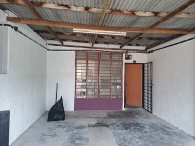 2-storey Terraced House For Sale in Banting,SGR