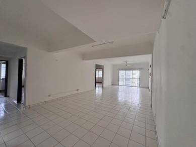 Condominium For Sale in Tiara Kelana
