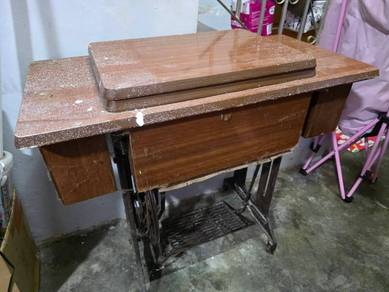 Sewing Classic Second-hand